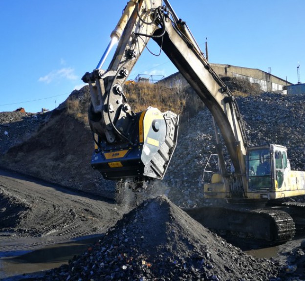 Recykling odpadów hutniczych z MB CRUSHER Informacje dla dekarza, cieśli, blacharza, architekta, projektanta, konserwatora i inwestora. Błędy, usterki, wilgoć i zacieki. Budowa, remonty i naprawy. Dachy płaskie, zielone i skośne. Dachówki, blachodachówki, łupek, gont, folie, papy, blachy. Konstrukcje, materiały, wykonawstwo. Więźba dachowa, drewno i prefabrykaty. Kominy i obróbki. Okna dachowe. Narzędzia i urządzenia. Izolacje i wentylacja.